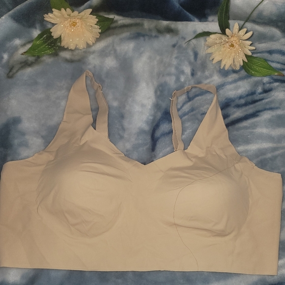 Bali bra color nude good condition - Picture 4 of 7